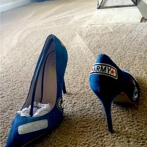 COPY - Beautiful dark jean pumps 👠